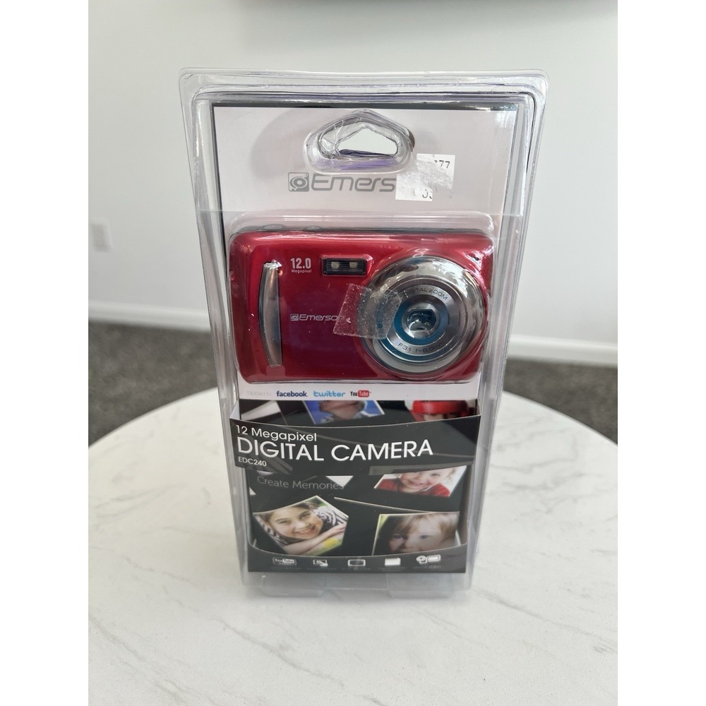 Emerson EDC240 Digital Camera 12MP Point And Shoot Red New